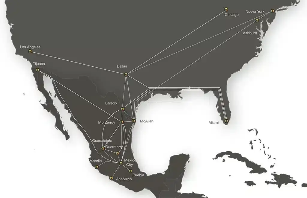 Mapa de la infraestructura de red de fibra óptica de C3ntro Telecom que conecta México y EE. UU.